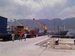 Inspeksi-Dermaga-Pelabuhan-Luwuk-10_compress80